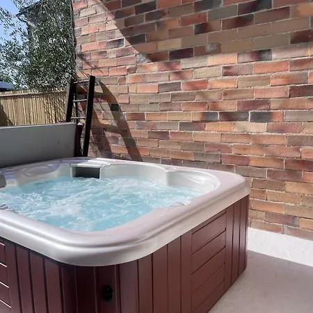 La Petite Forge, Air Conditioning, Jacuzzi & Medoc Vineyards *
